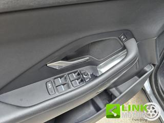 JAGUAR E-Pace usata, con Sensori di parcheggio anteriori