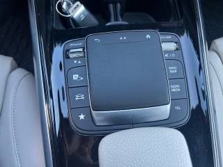 MERCEDES-BENZ GLA 200 usata, con Controllo elettronico della corsia