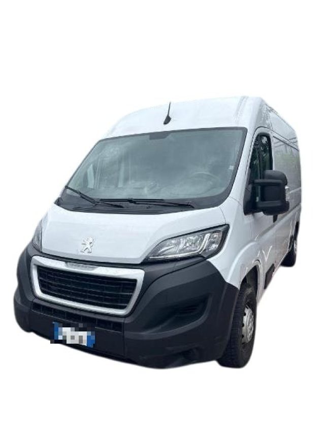 PEUGEOT Boxer usata, con Airbag