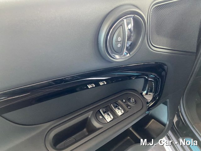 MINI Countryman usata, con Fari LED