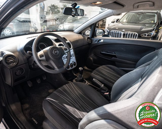 OPEL Corsa usata, con Boardcomputer