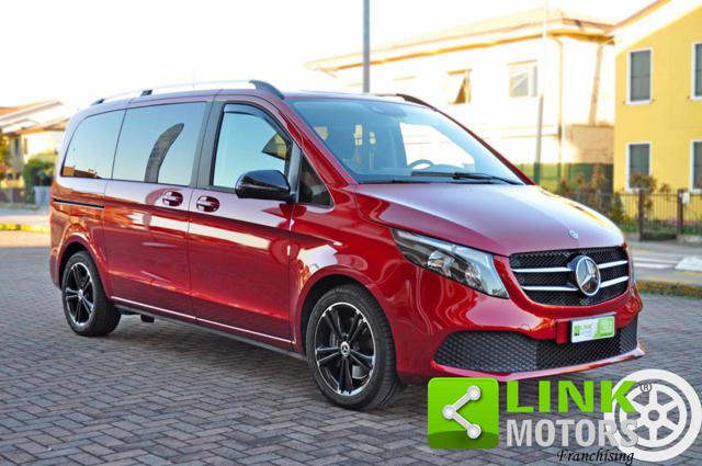 MERCEDES-BENZ V 220 usata, con Boardcomputer