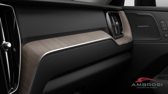 VOLVO XC60 usata 9