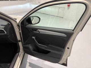 VOLKSWAGEN T-Roc usata, con Sensori di parcheggio posteriori