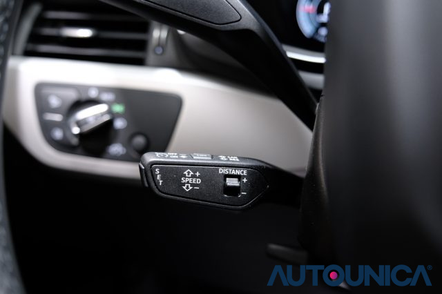 AUDI A4 usata, con Leve al volante