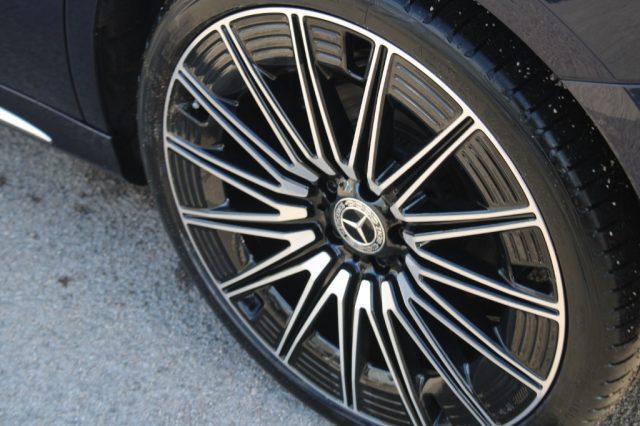 MERCEDES-BENZ E 220 usata, con ESP