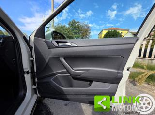 VOLKSWAGEN Taigo usata, con Blind spot monitor