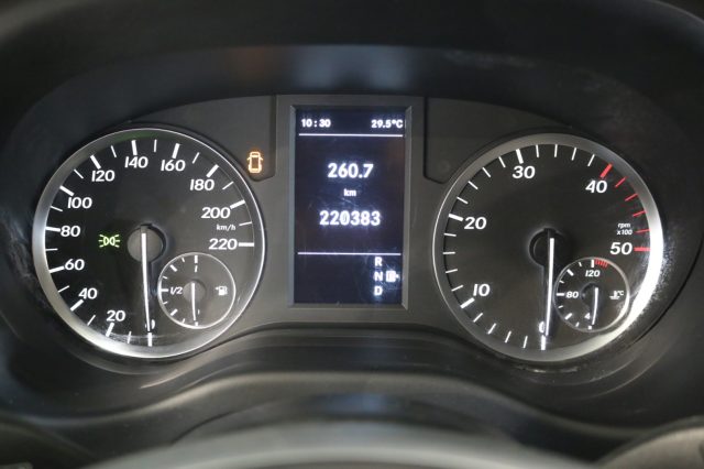 MERCEDES-BENZ Vito usata, con ESP