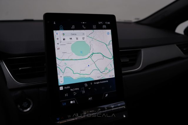 RENAULT Captur usata, con Touch screen