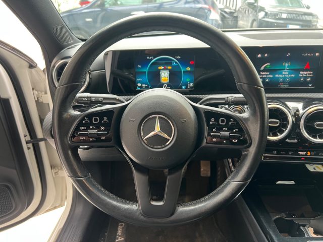 MERCEDES-BENZ A 180 usata, con Bluetooth