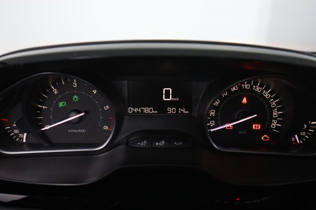 PEUGEOT 2008 usata 6