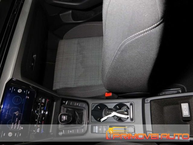 VOLKSWAGEN Passat Variant usata, con Fari LED