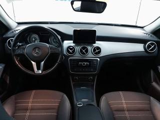 MERCEDES-BENZ GLA 200 usata 12