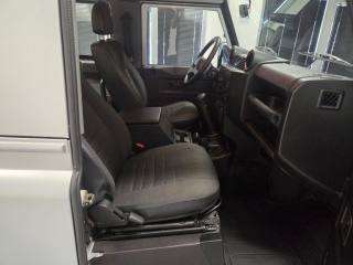 LAND ROVER Defender usata 22