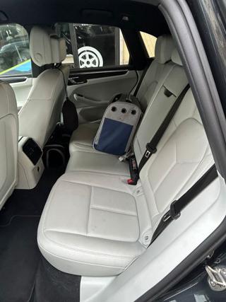 PORSCHE Macan usata, con USB
