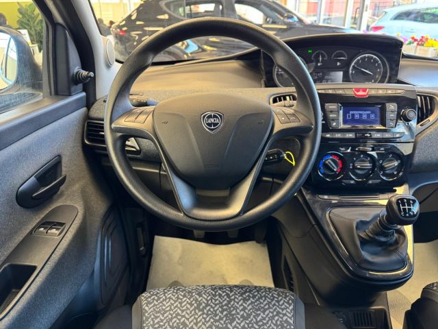 LANCIA Ypsilon usata, con USB