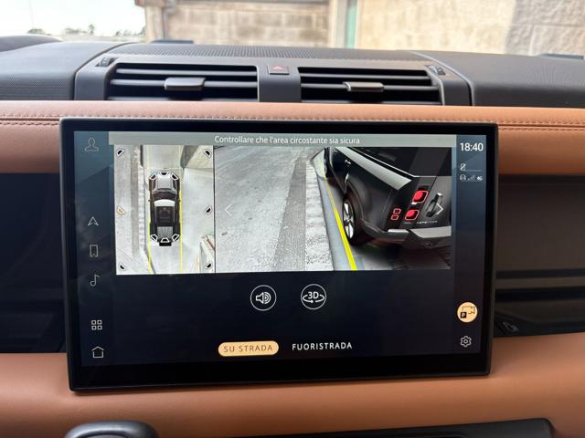 LAND ROVER Defender usata, con Sensori di parcheggio anteriori