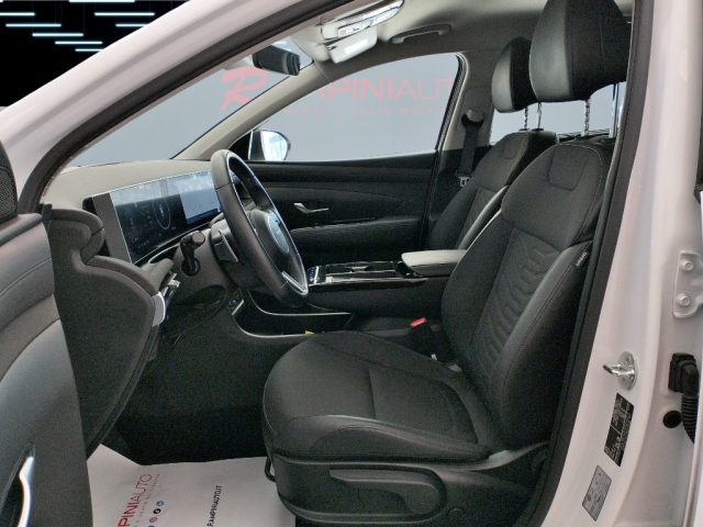 HYUNDAI Tucson usata 12