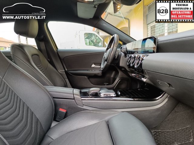 MERCEDES-BENZ A 180 usata, con Apple CarPlay