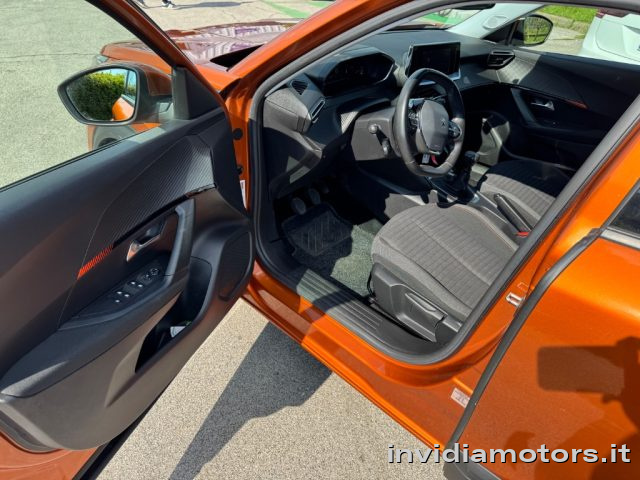 PEUGEOT 2008 usata, con Autoradio