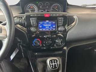 LANCIA Ypsilon usata 11