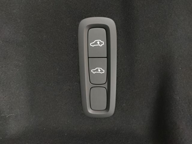 VOLVO XC60 usata, con Controllo elettronico della corsia