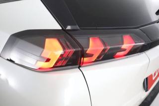 PEUGEOT 2008 usata 9