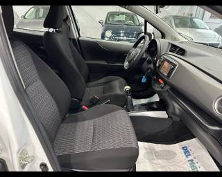 TOYOTA Yaris usata, con Sedile posteriore sdoppiato