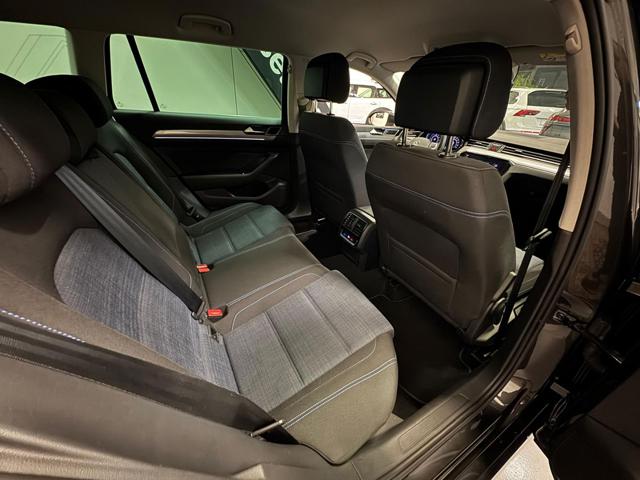 VOLKSWAGEN Passat Variant usata, con Controllo trazione