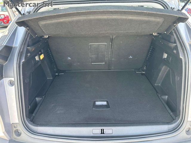 PEUGEOT 3008 usata, con Fari LED