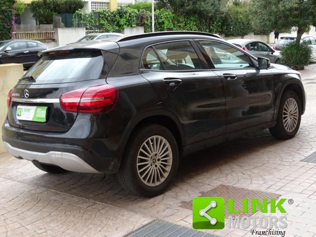 MERCEDES-BENZ GLA 200 usata, con Alzacristalli elettrici
