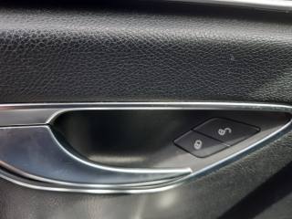MERCEDES-BENZ E 220 usata, con Sistema di navigazione
