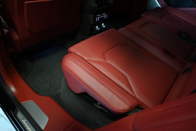 LAMBORGHINI Urus usata 165