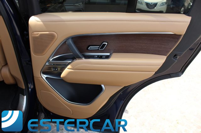 LAND ROVER Range Rover usata, con Luci diurne