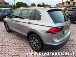 VOLKSWAGEN Tiguan usata, con Autoradio