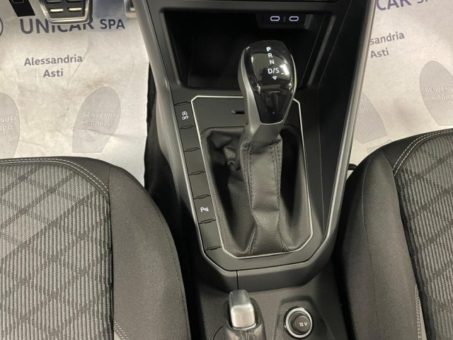 VOLKSWAGEN Taigo usata, con Touch screen