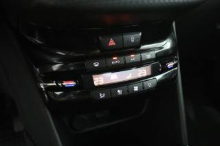 PEUGEOT 2008 usata 10