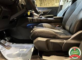PEUGEOT 3008 usata, con Touch screen