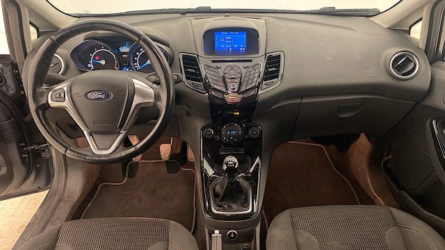 FORD Fiesta usata, con Fari LED