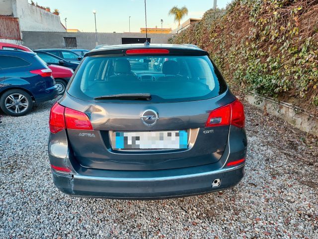 OPEL Astra usata, con Autoradio