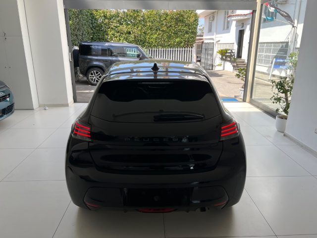 PEUGEOT 208 usata, con Sensori di parcheggio posteriori