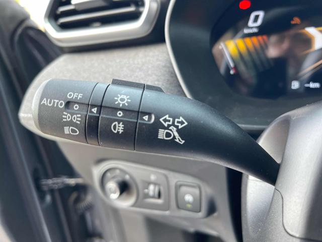 MG ZS usata, con Touch screen