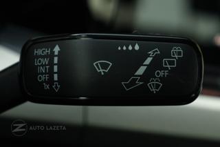 VOLKSWAGEN Golf usata, con Isofix
