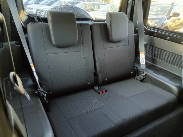 SUZUKI Jimny usata, con Trazione integrale