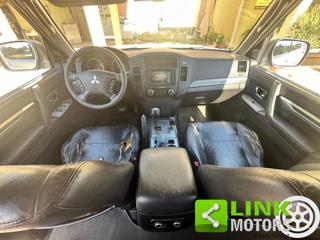 MITSUBISHI Pajero usata, con Autoradio