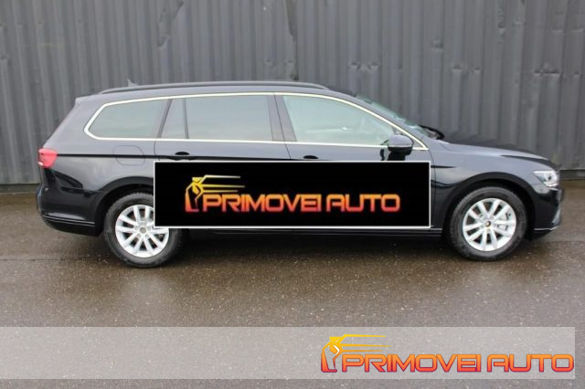 VOLKSWAGEN Passat Variant usata, con Cerchi in lega