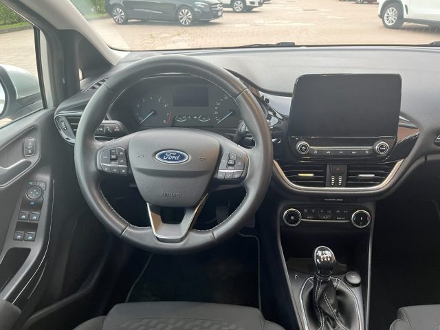 FORD Fiesta usata, con Autoradio