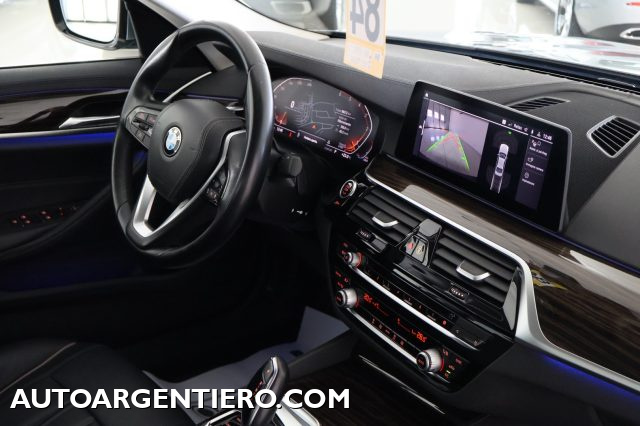 BMW 530 usata, con Hill holder