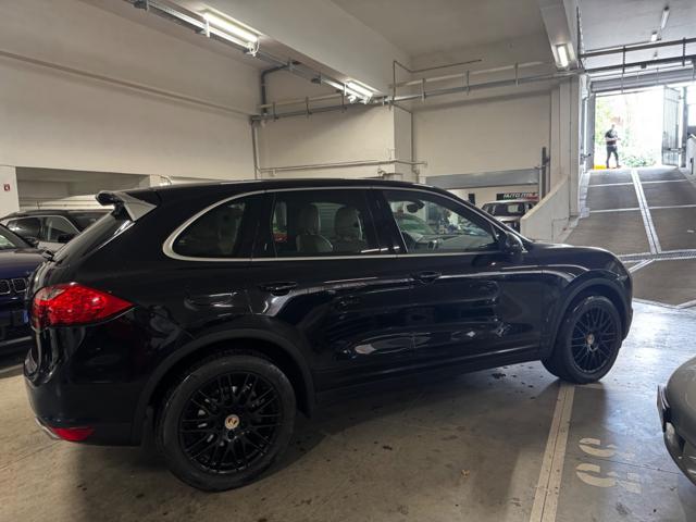 PORSCHE Cayenne usata, con Alzacristalli elettrici