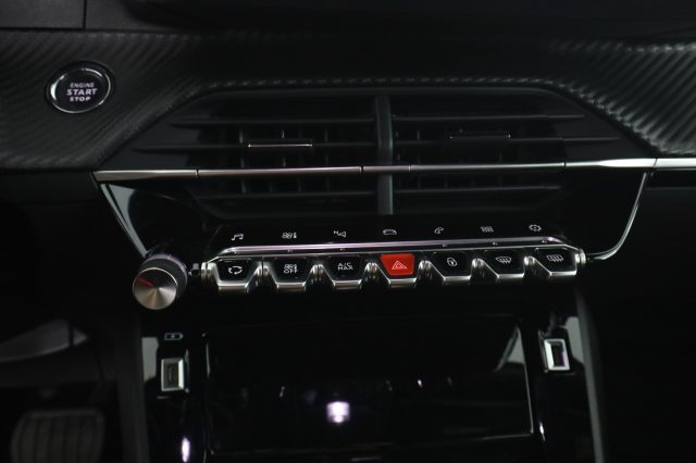 PEUGEOT 2008 usata 12